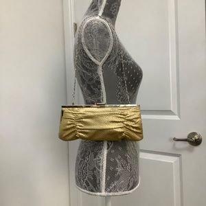 Bijoux Terner Evening clutch purse with detachable strap chain, color: Gold